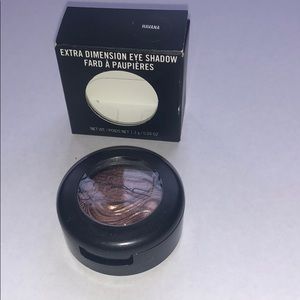 NIB MAC EXTRA DIMENSION EYE SHADOW, HAVANA